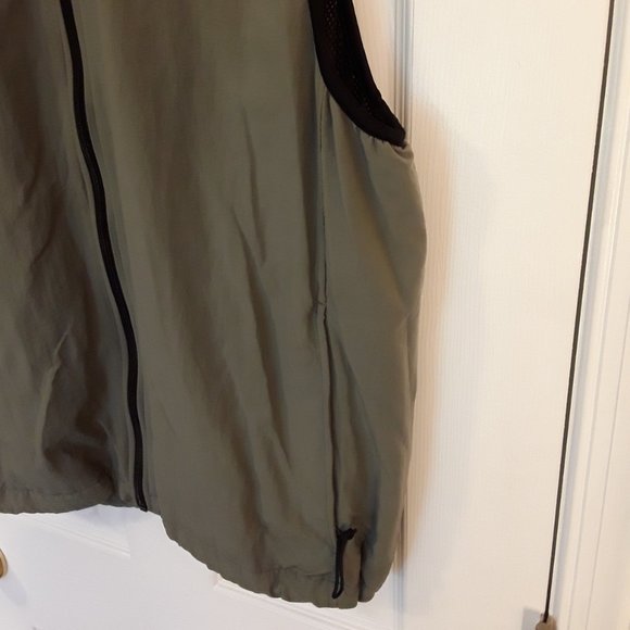 COLUMBIA sleeveless vest light green A/XL full zipper front 2 front zippered poc - Picture 5 of 9